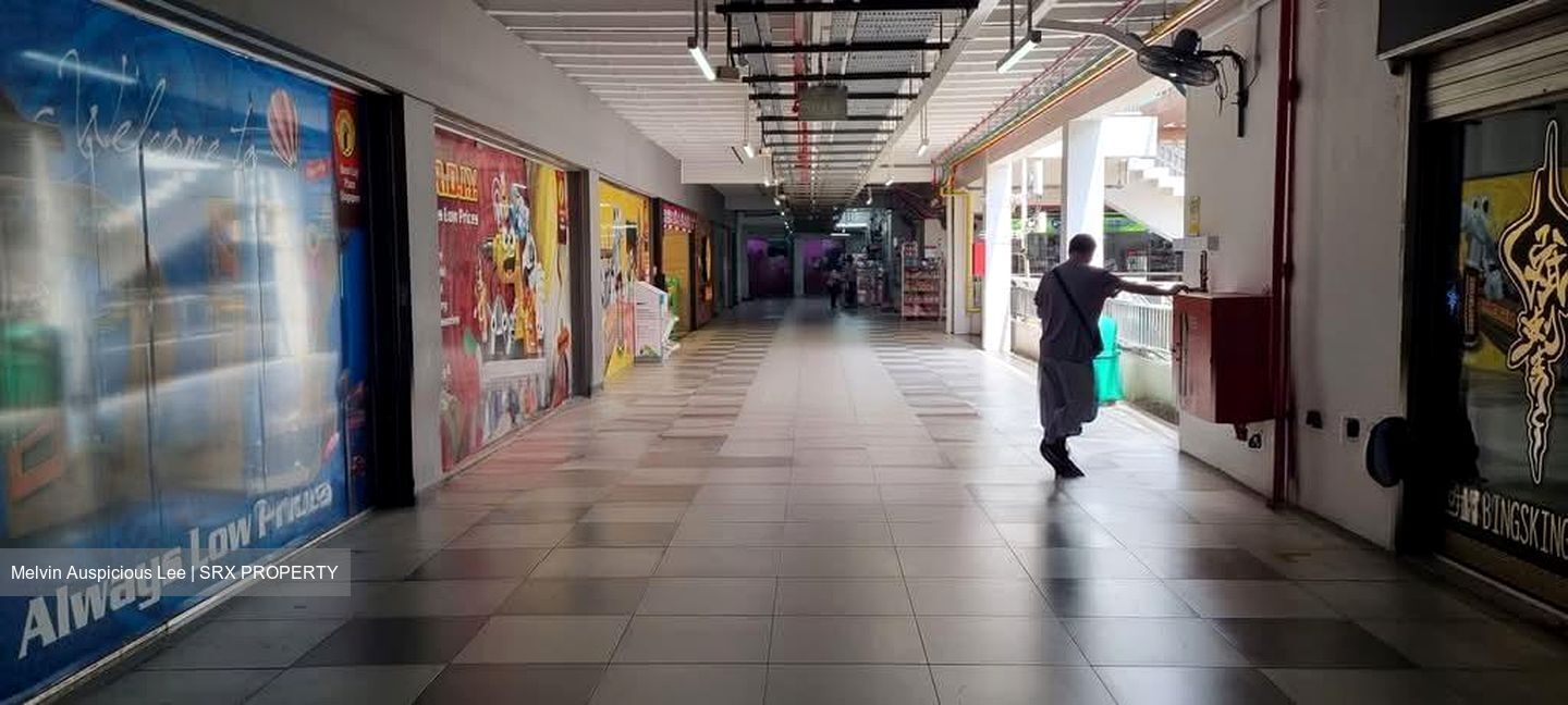 Boon Lay Shopping Centre (D22), Retail #586695721